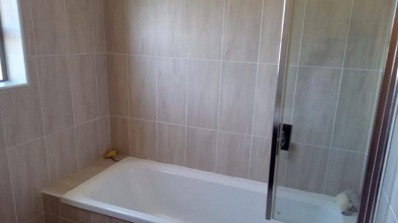 To Let 4 Bedroom Property for Rent in Ladybrand Free State